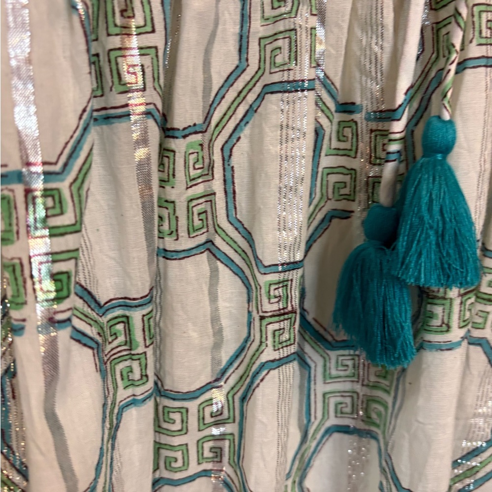 Elegant Blue and Green Geometric Blouse - Picture 3 of 8